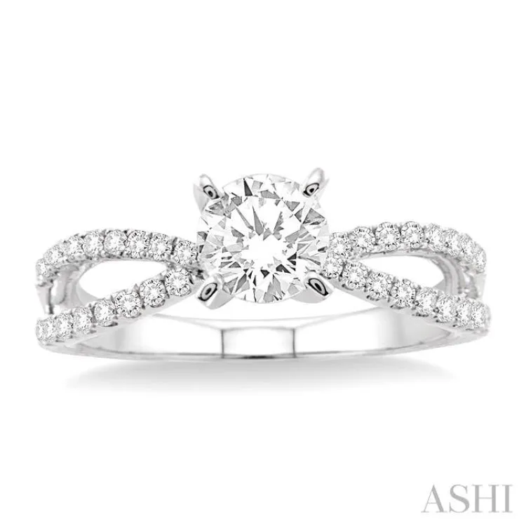 1 Ctw Diamond Engagement Ring with 5/8 Ct Round Cut Center Stone in 14K White Gold