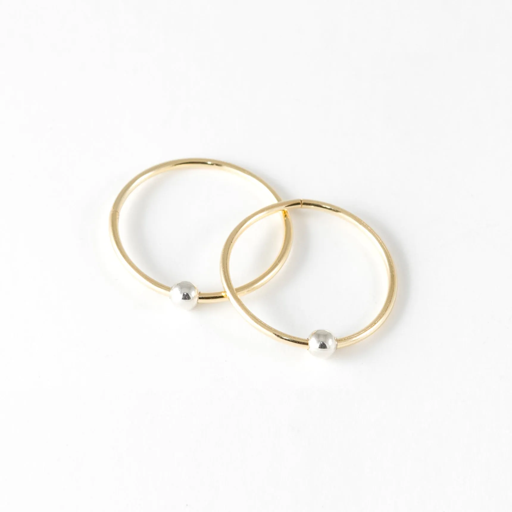 10k Yellow Gold Hoop Earrings – 15mm Sleeper – Medium