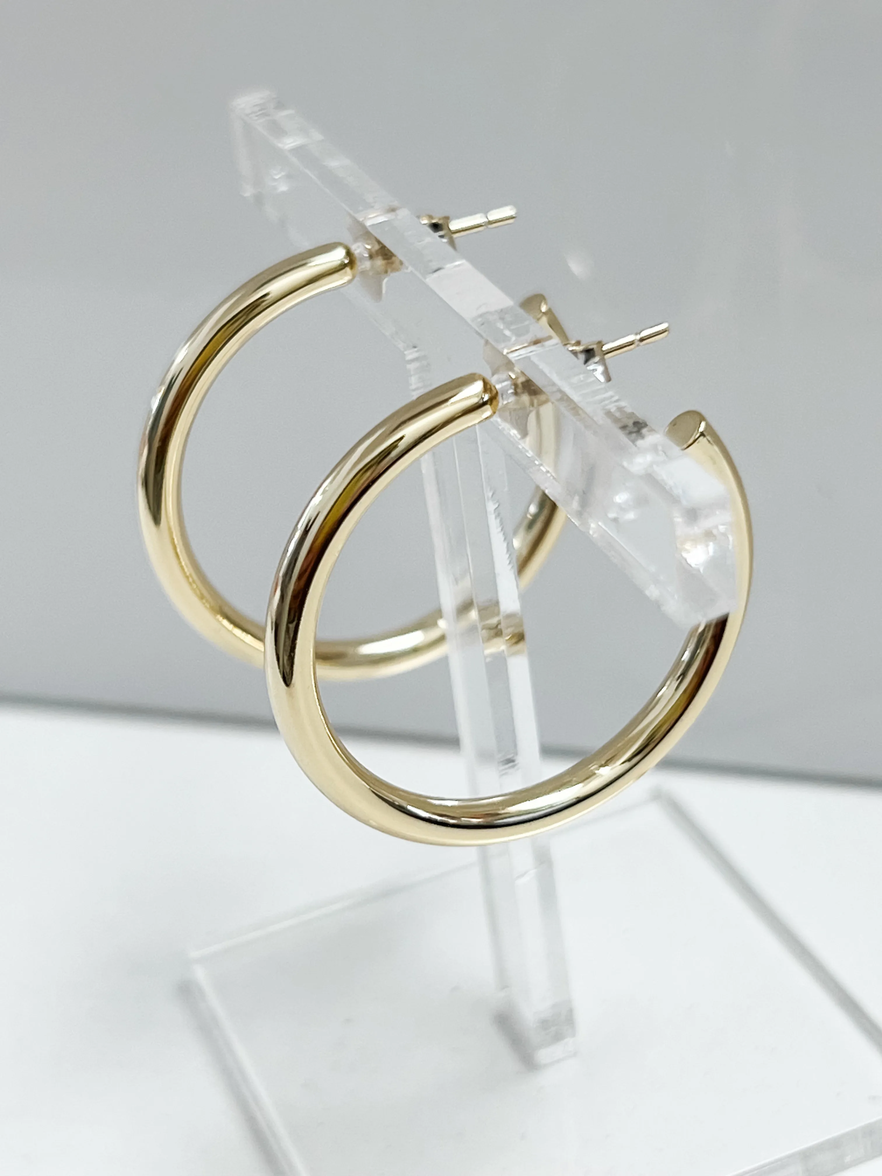 Chelsea - Gold Hoop Earrings