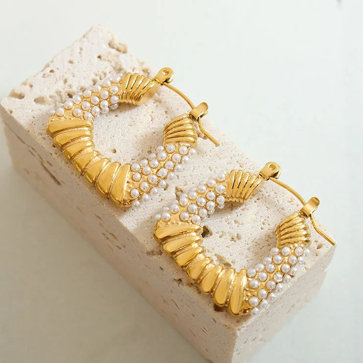 Chic Tote Bag Pearl Earrings