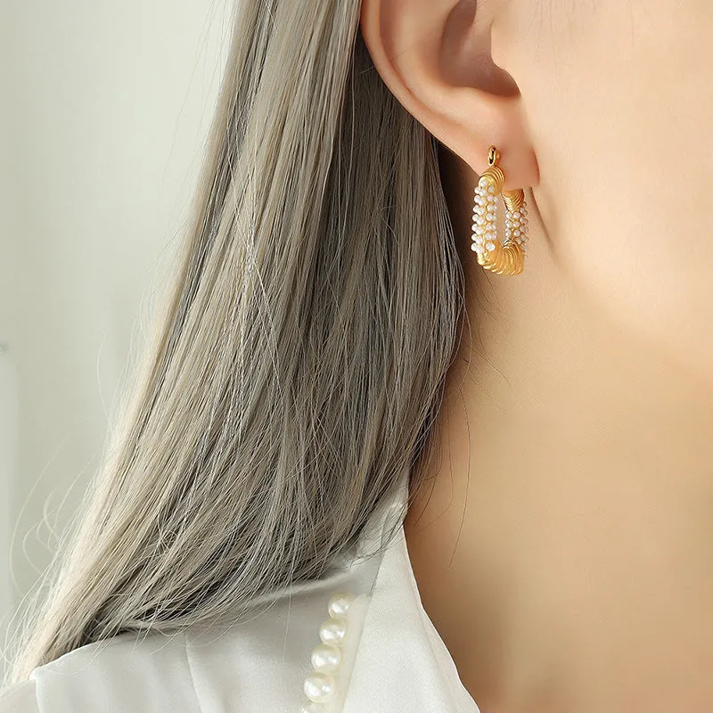 Chic Tote Bag Pearl Earrings