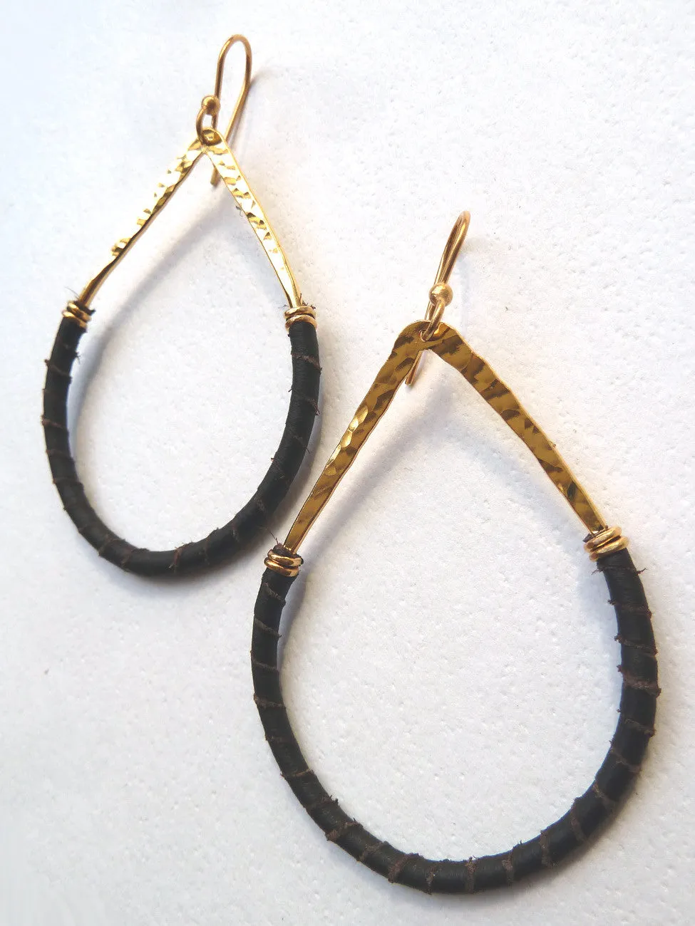 Earrings Teardrop Gold Plated Brass And Leather