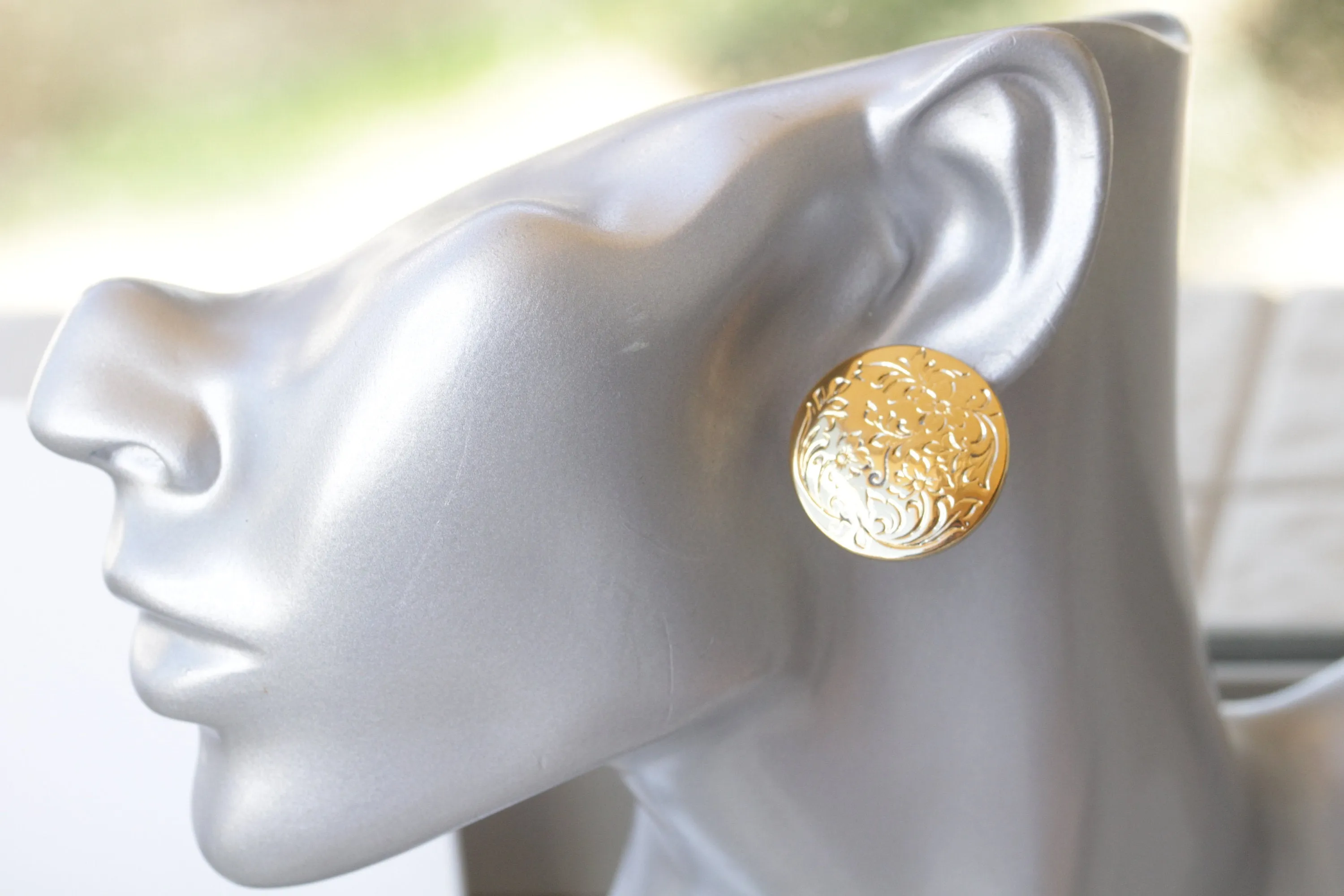 GOLD DISK EARRINGS