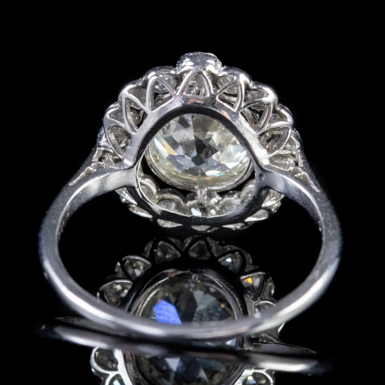 Old Cut Diamond Cluster Ring Platinum 3.40Ct Of Diamond