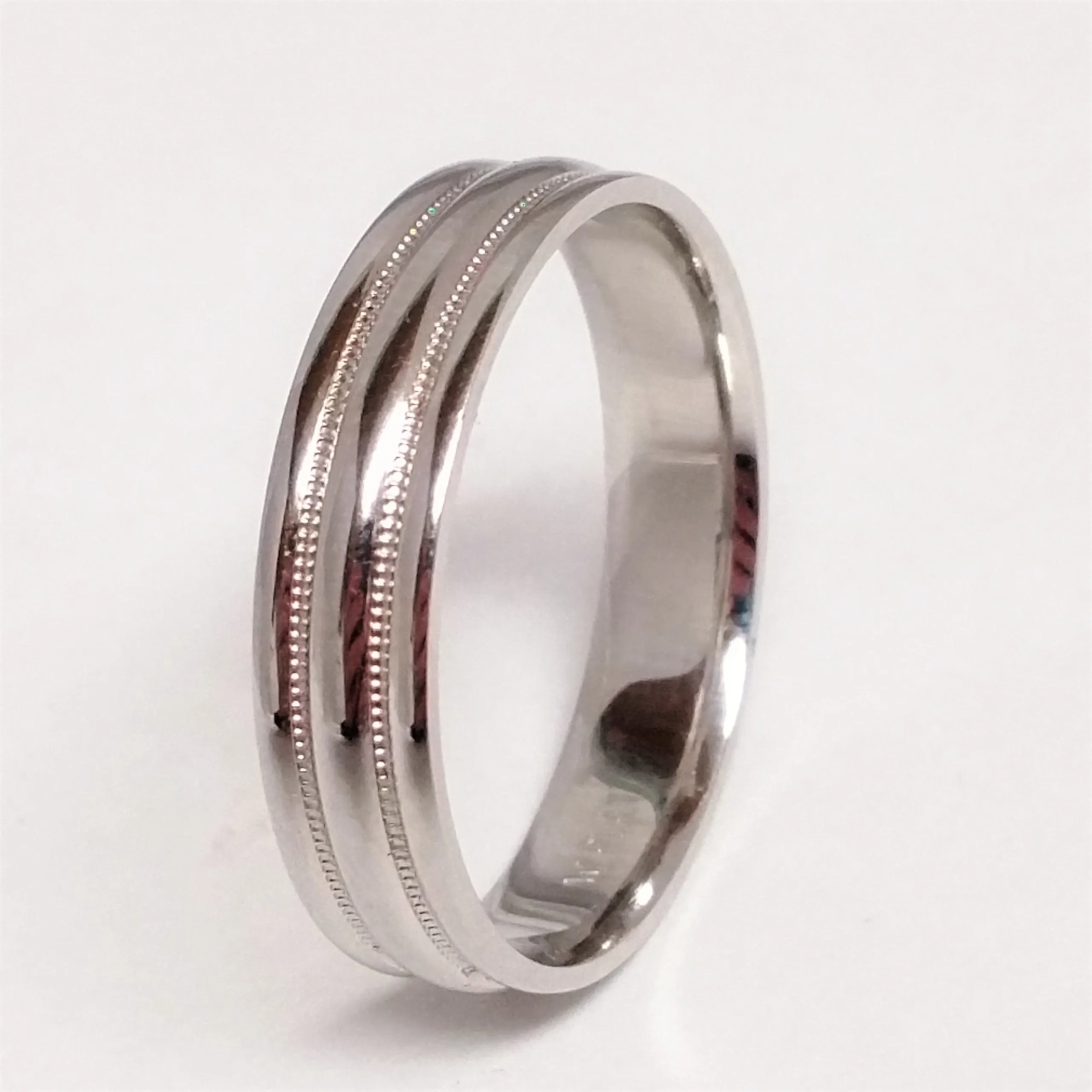 Platinum Polished and Double Milgrain Band