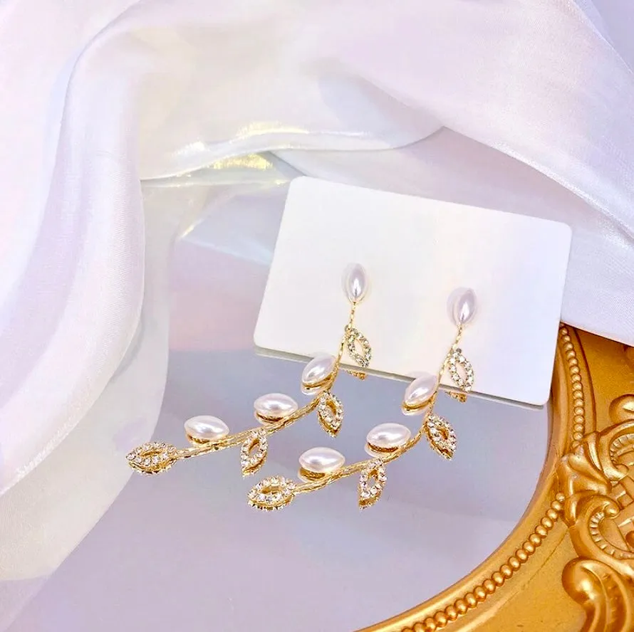 "Ariella" - Gold Pearl Bridal Earrings