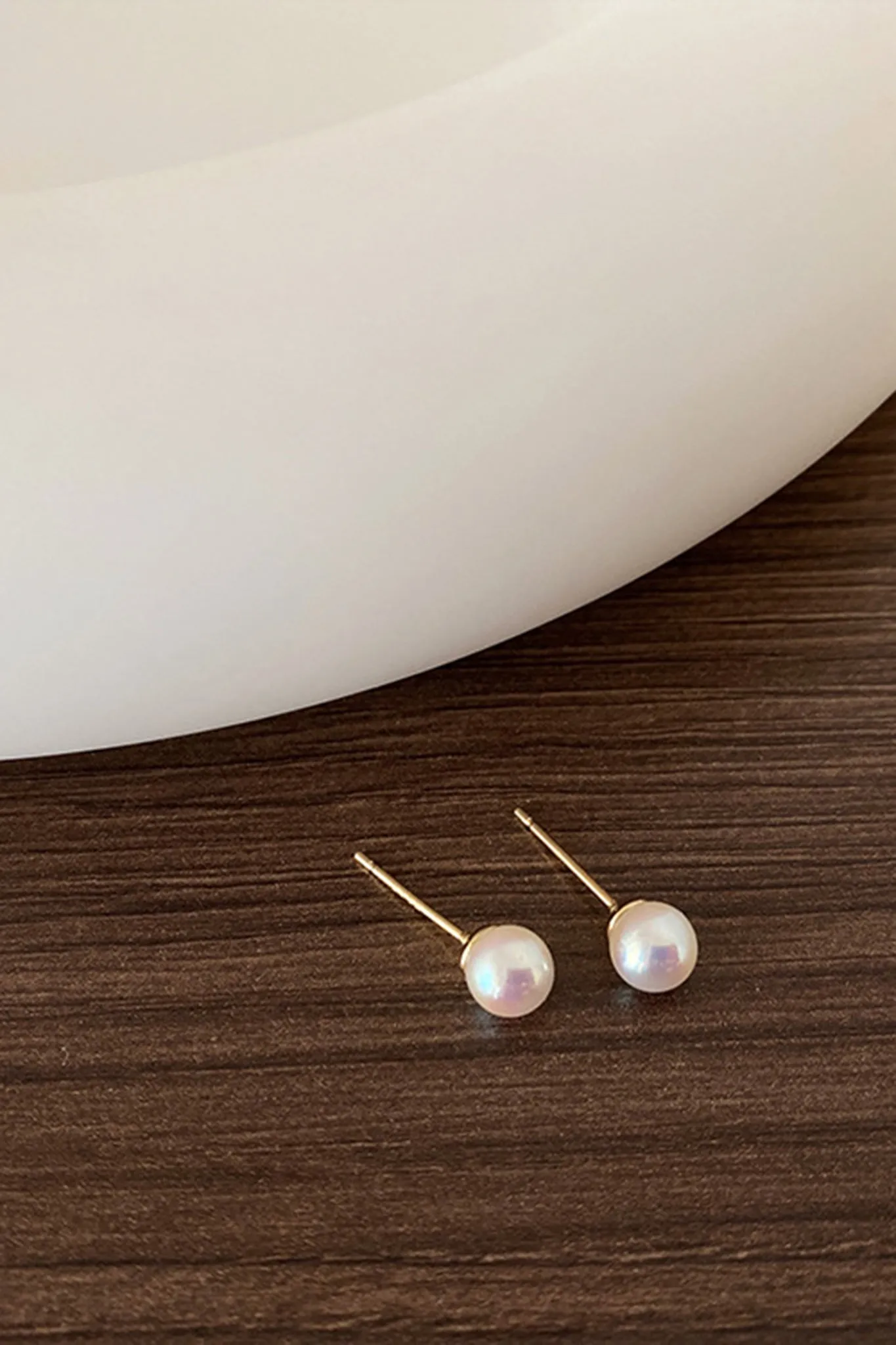 Tahyna Pearl Stud Earrings