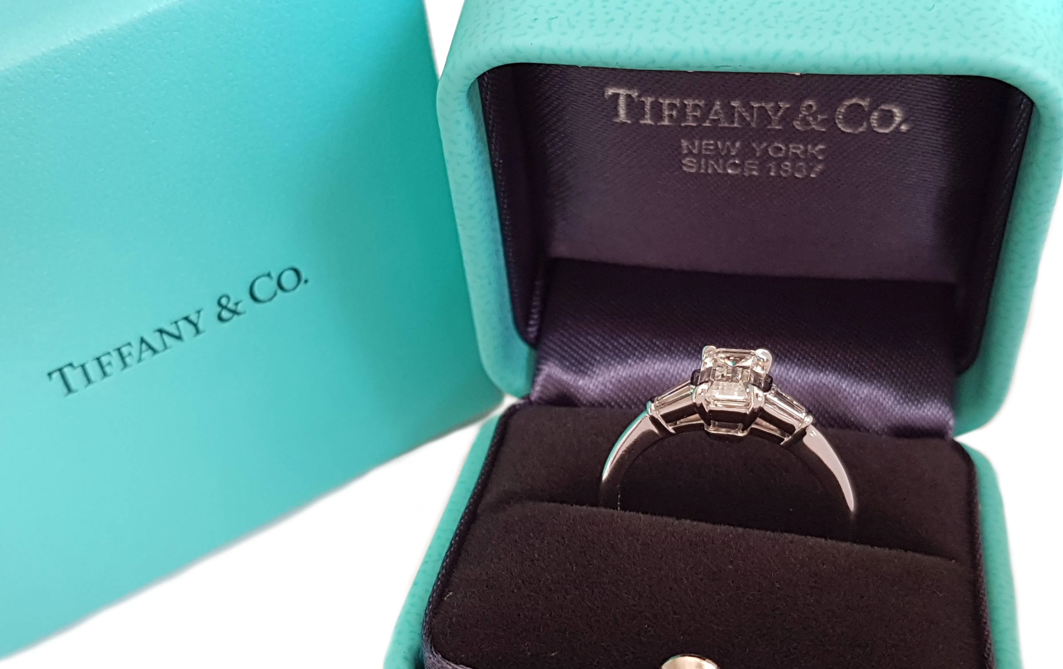 Tiffany & Co H/VS1 1.26tcw 3 Stone Emerald Cut & Tapered Baguette Diamond Engagement Ring