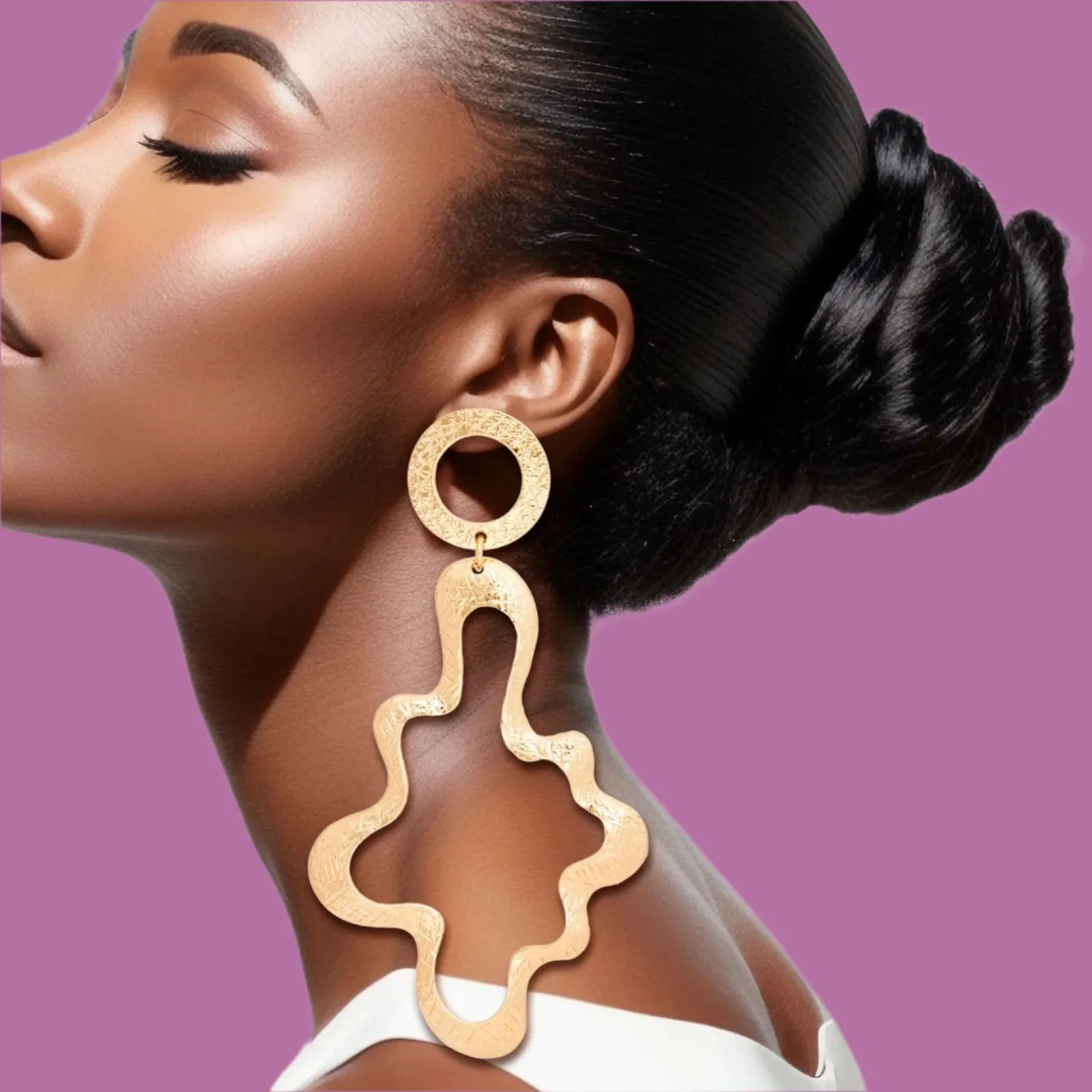 Wavy Gold Hoop Earrings: Asymmetrical Style for Your Collection